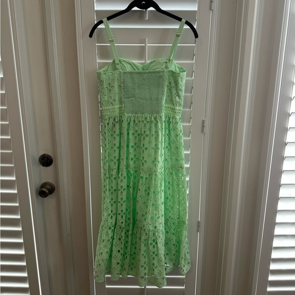 Lilly Pulitzer Majorie Eyelet Dress, Pistachio Green, Size 2, NWT 💖 - Picture 2 of 4